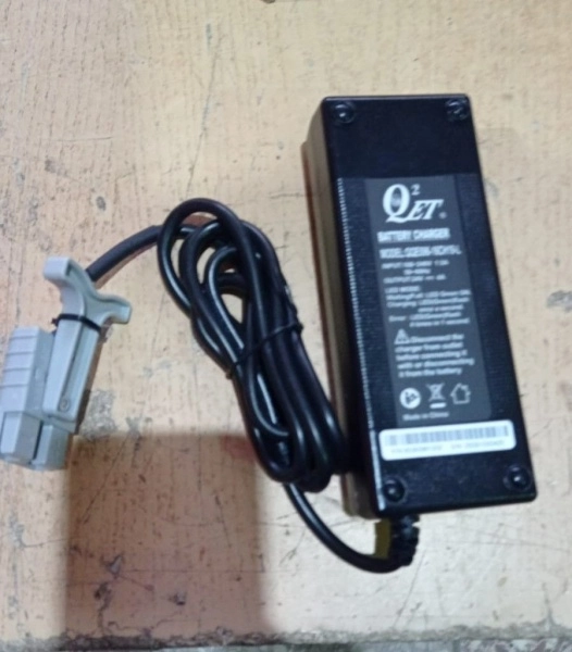 фото зарядное устройство для тележек ppt15-2 24v/4а (charger)