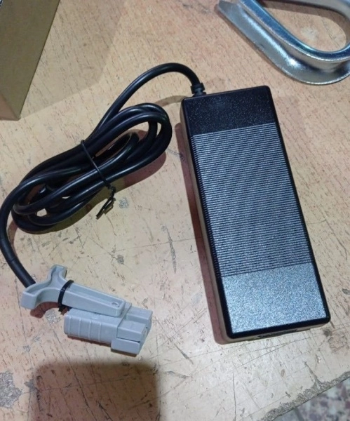фото зарядное устройство для тележек ppt15-2 24v/4а (charger)