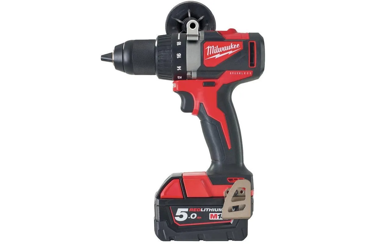 фото дрель-шуруповерт milwaukee m18 bldd2-502x